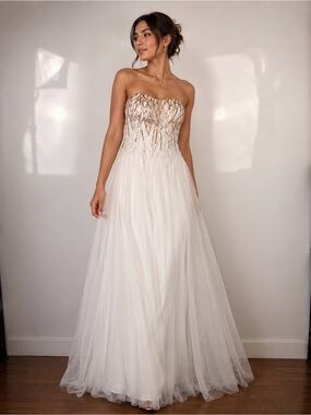 Strapless‎ Tulle Evening Dress with Gold Embellished Bodice